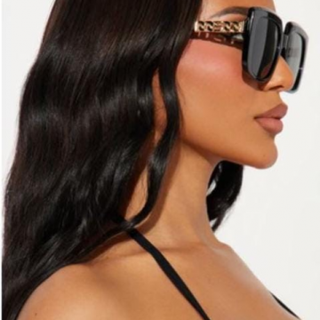 Black sunglasses