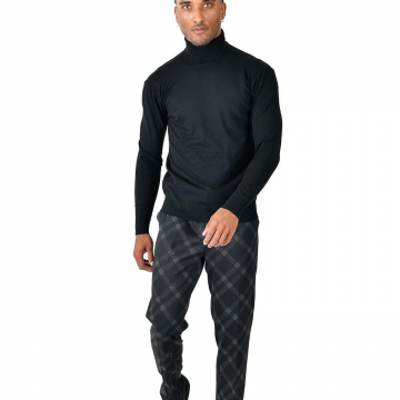 Black long sleeve turtleneck